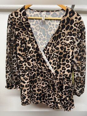 PerSeption Concept Black and Tan Leopard Pattern Top XL